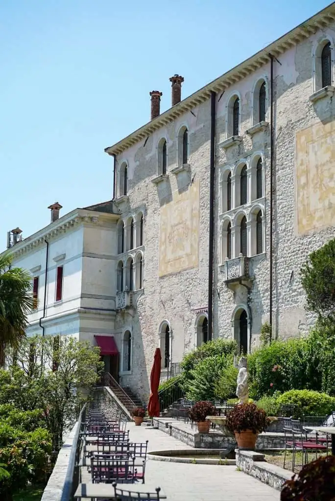 Facciata Rinascimentale di CastelBrando TV