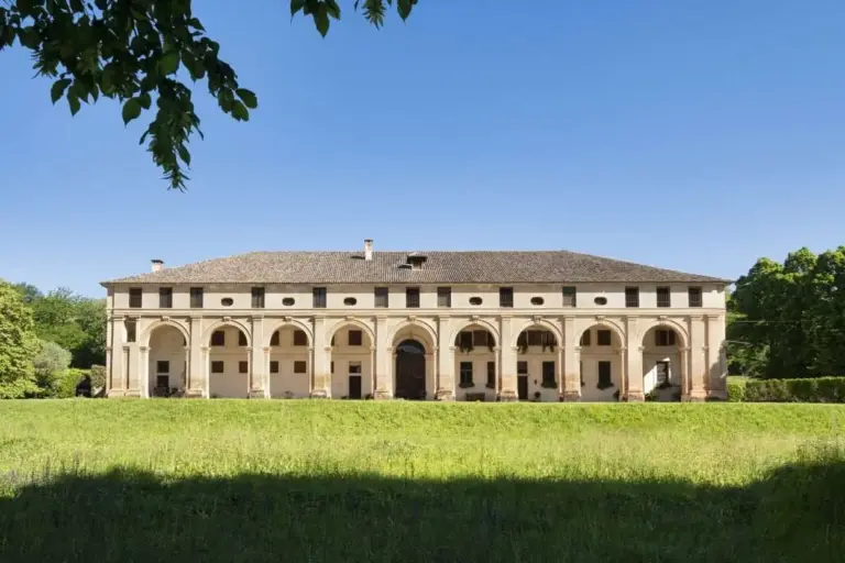 Barchessa Loredan a Volpago del Montello