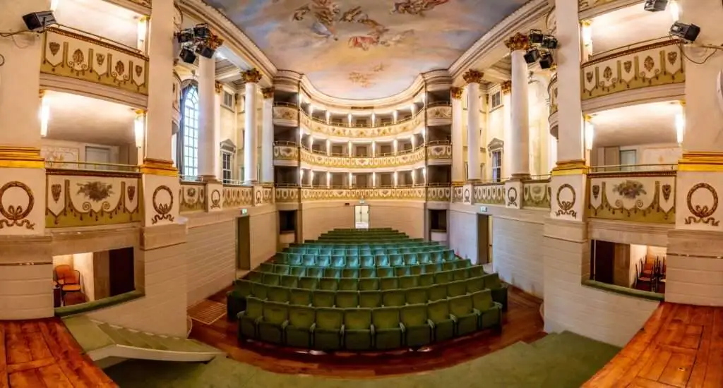 Teatro Accademico 2
