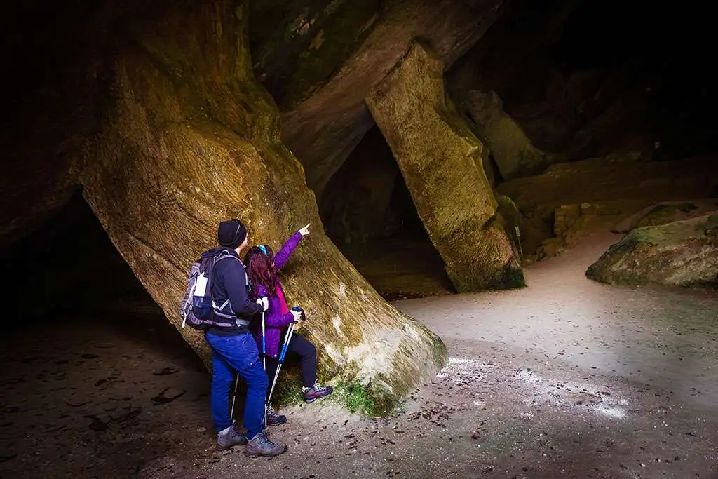 Il Parco Grotte del Caglieron a Fregona (TV) 5 grotte del caglieron background 04