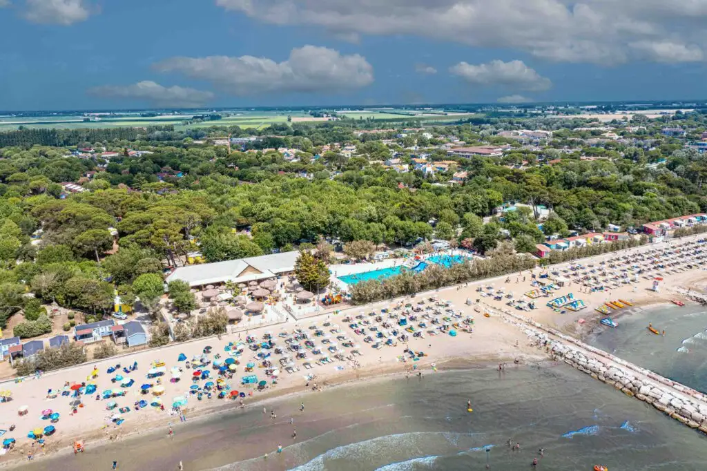 A Caorle Domenica 26 Maggio i cani bagnini tornano sulla spiaggia 3 La Spiaggia del Villaggio San Francesco a Caorle R