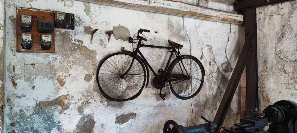 Il Maglio dei Tonet a Francenigo di Gaiarine (TV) 15 Bicicletta di Pietro Moro. Maglio dei Tonet a Francenigo di Gaiarine TV