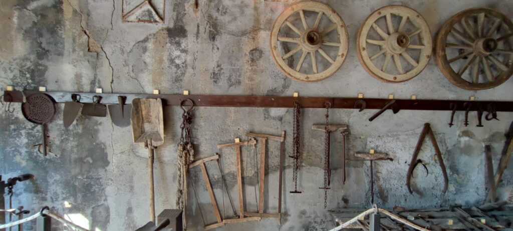 Il Maglio dei Tonet a Francenigo di Gaiarine (TV) 13 attrezzi agricoli e di falegnameria maglio dei tonet a francenigo di gaiarine tv