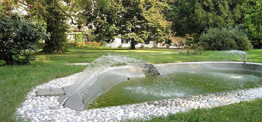 617993 954e5acef01a47e6b83bdaafbf99adb8mv2